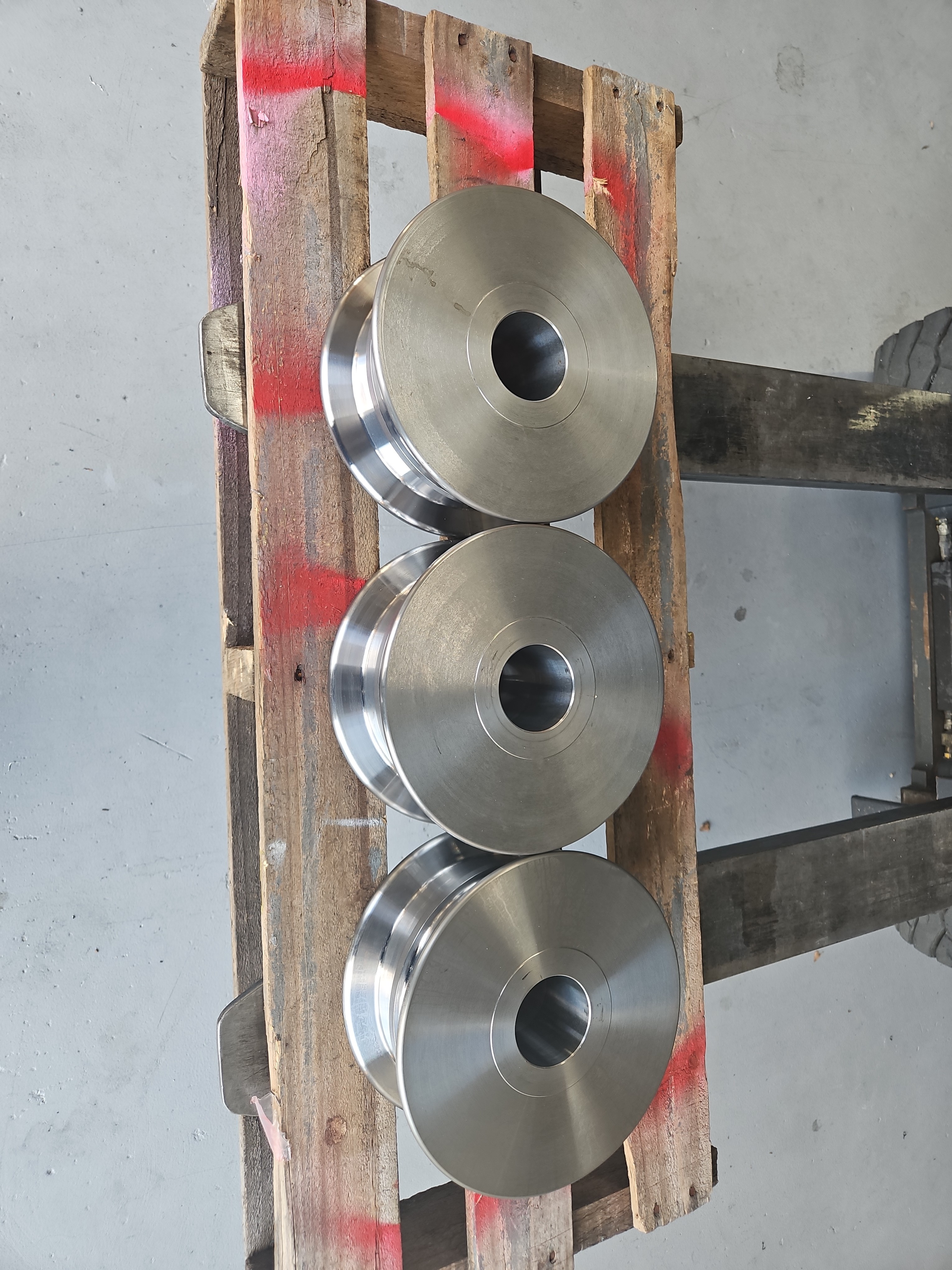 Machined hub and wheel components