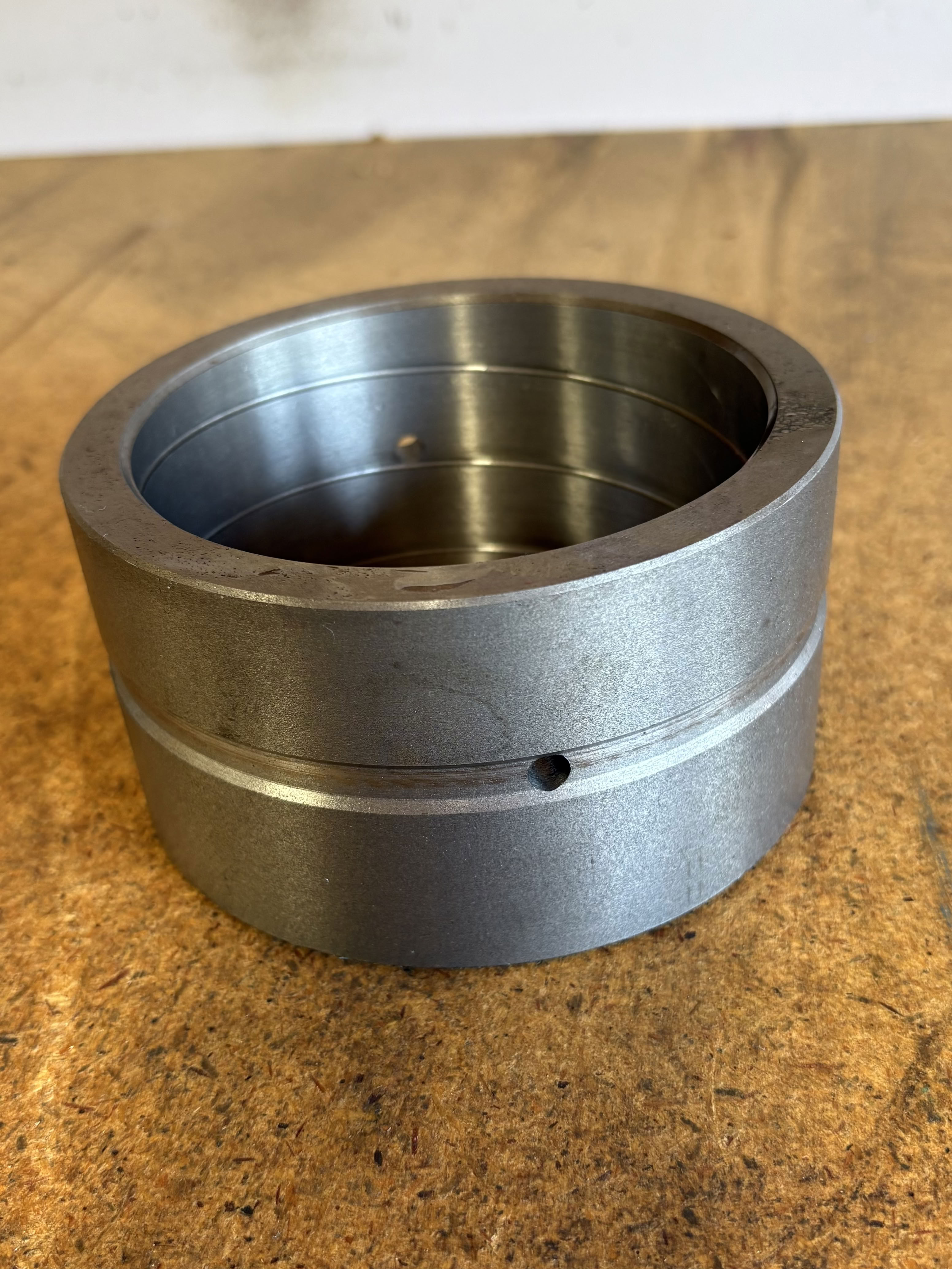 EE017 Top Hat — Cast Iron Bottom Bush